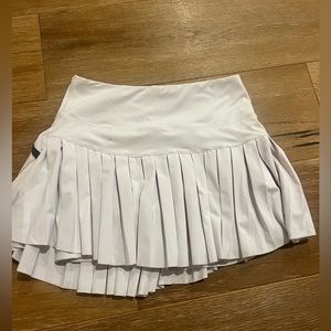 Gold Hinge White Pleated Skirt (Small)